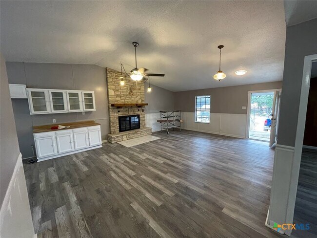 Building Photo - 541 Buck Trail
