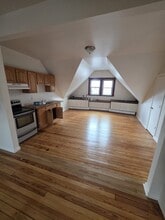 Building Photo - 12 Noxon St