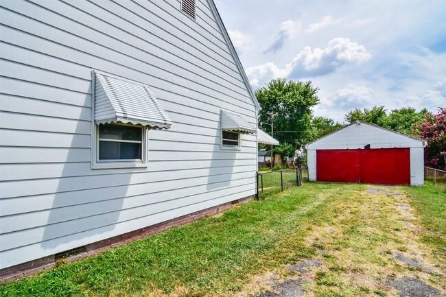 Foto del edificio - 2011 Cool Lane