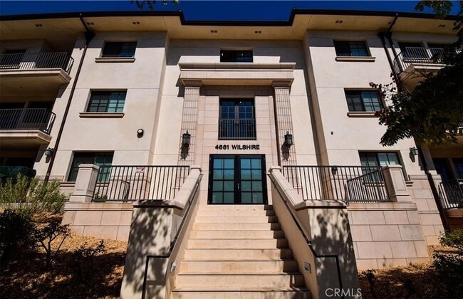 Building Photo - 4661 Wilshire Blvd