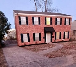 Building Photo - 6408 Blue Bird Dr