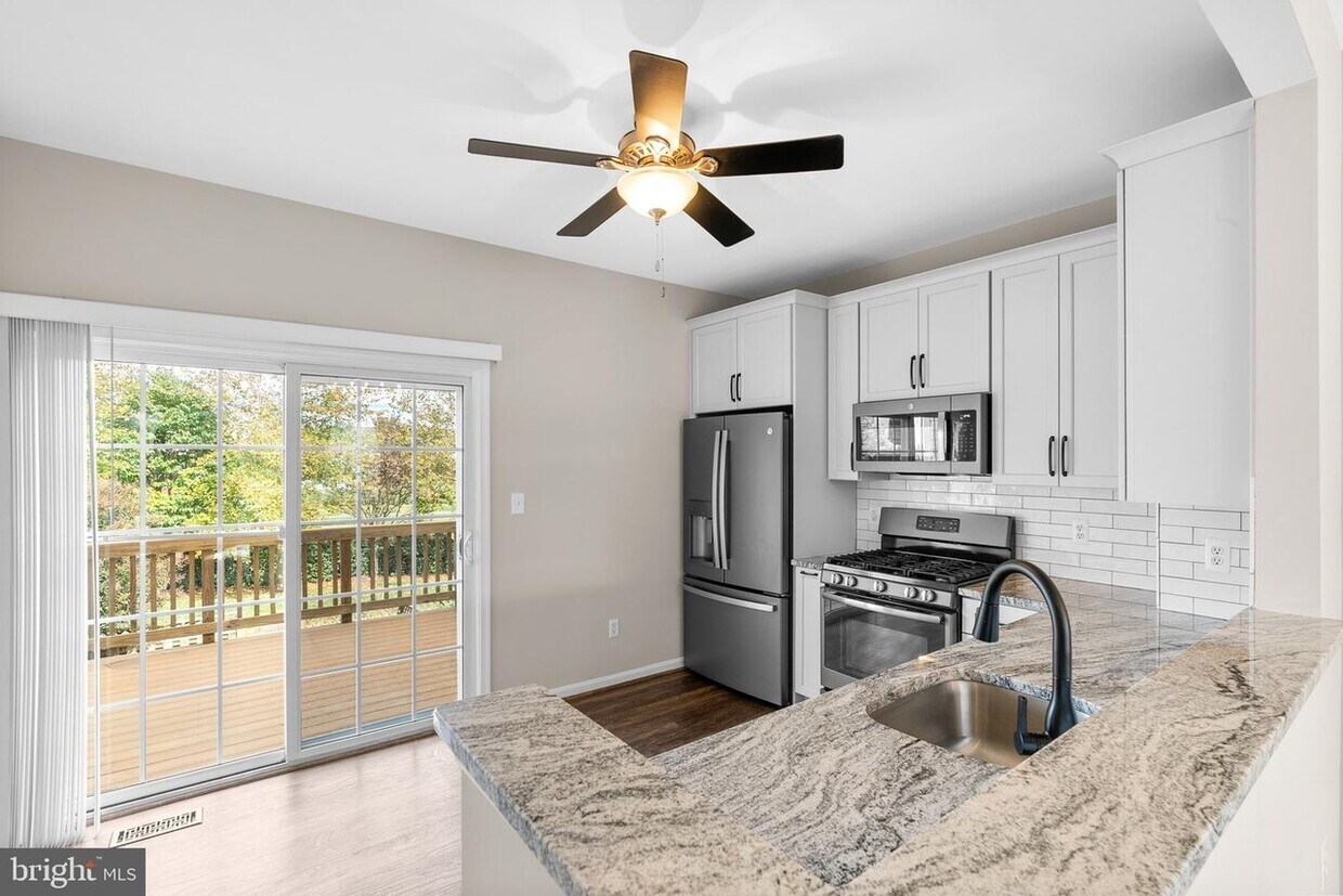 41924 Beryl Ter, Stone Ridge, VA 20105 Townhome Rentals in Stone