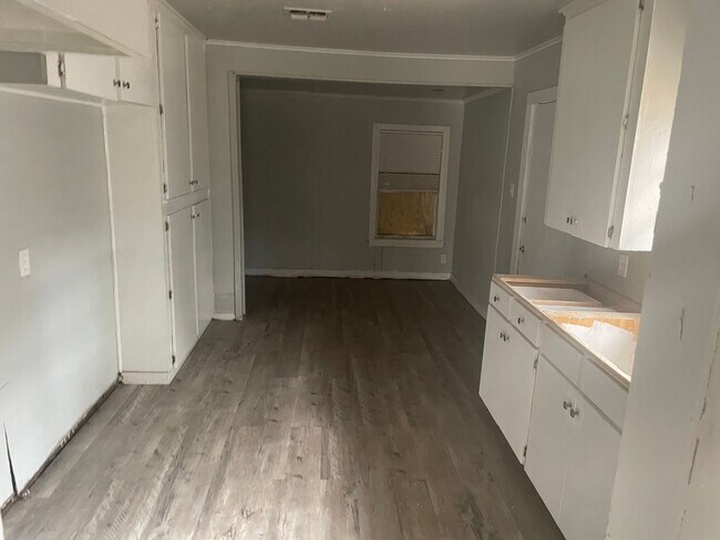 Foto del edificio - 4255 Rightway Ave