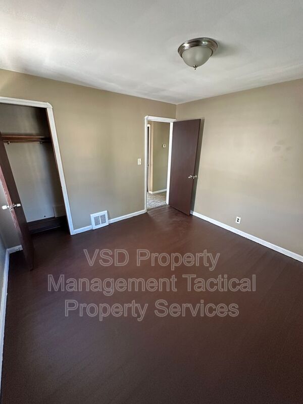 Foto del edificio - 4733 E 88th St
