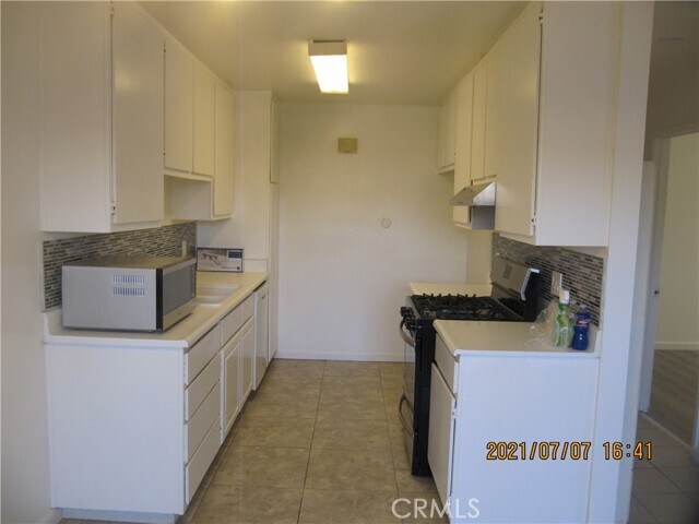 Foto del edificio - 17564 Orange Dr