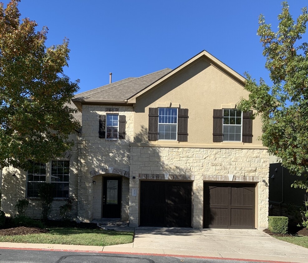 22 Stone Terrace Dr, Lakeway, TX 78734 House Rental in Lakeway, TX