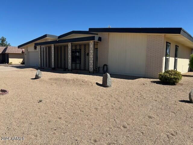 Building Photo - 10910 W Hibiscus Dr