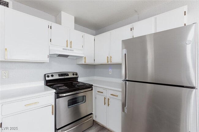 Foto del edificio - 4170 E Tonopah Ave