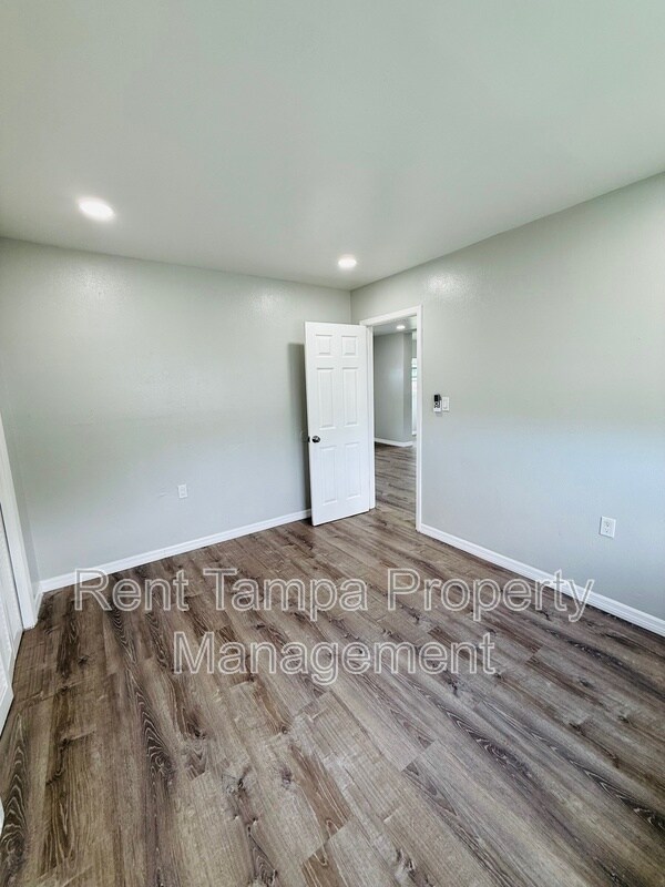 Foto del edificio - 1146 Neptune Dr