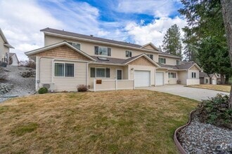 Building Photo - 146 Laurelhurst Dr