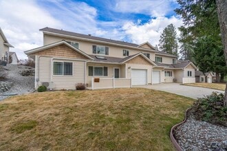 Building Photo - 146 Laurelhurst Dr