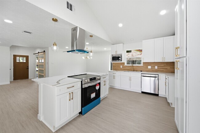 Foto del edificio - 25402 Thistlewaite Ln