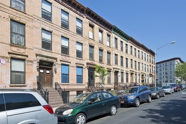 Building Photo - 6 Convent Ave