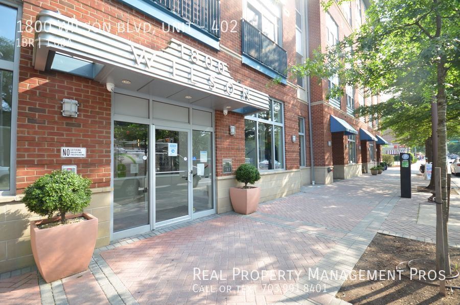 Foto principal - Walk to Rosslyn Metro! Bright and Spacious...