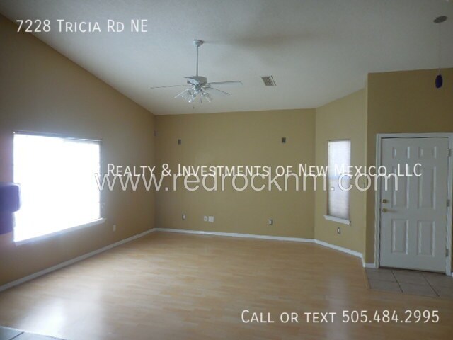 Building Photo - Single Story 3BR/2BTH in La Cueva School D...