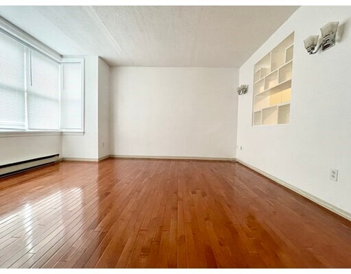 Foto del edificio - 95 Lawn St