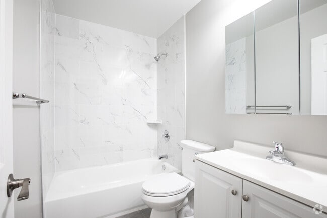 1 BR, 1 BA - 769 SQFT - Maple Crest Apartments