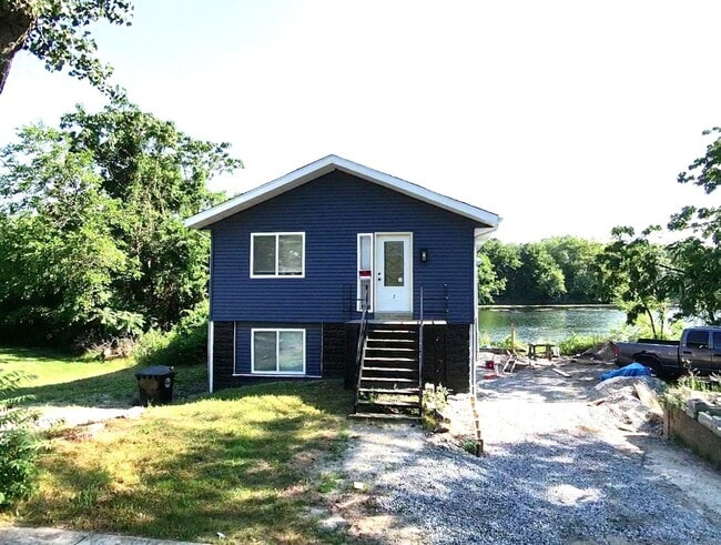 Building Photo - 5801 Juniper Ave
