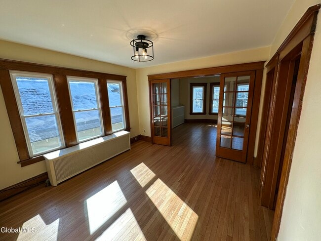 Building Photo - 65 Ten Eyck Ave