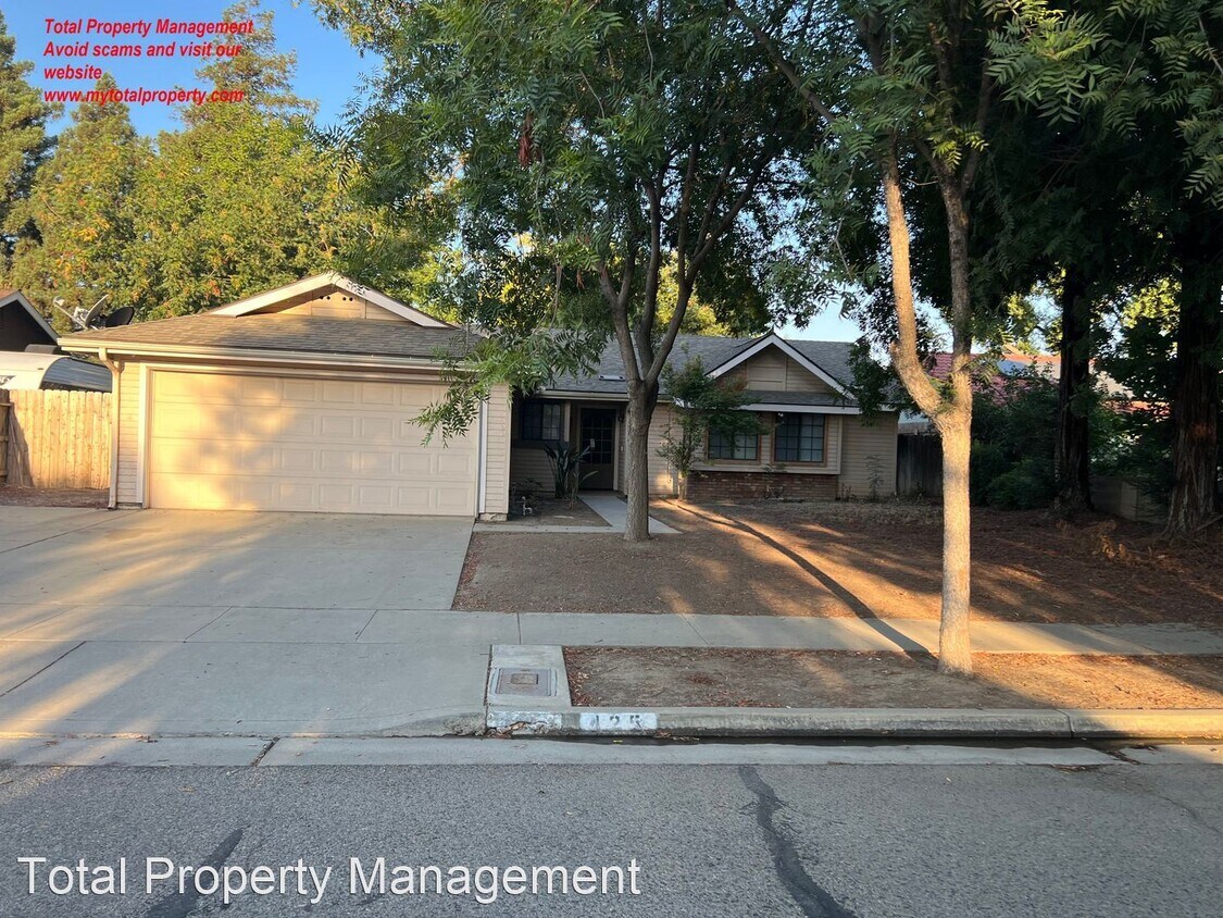 Foto principal - 3 br, 2 bath House - 425 S. Aronian St.