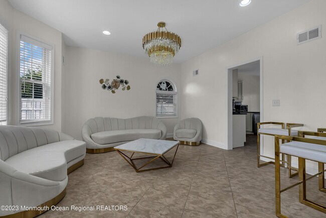 Foto del edificio - 1607 Holbrook St