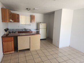 Building Photo - 7375 N Loop Dr