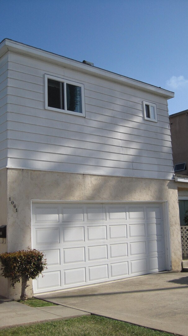 Building Photo - m558 - Kuder