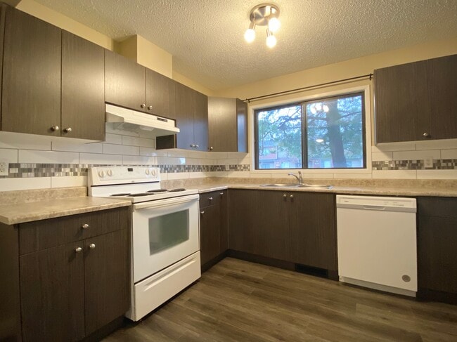 Building Photo - Cherry Hill Park