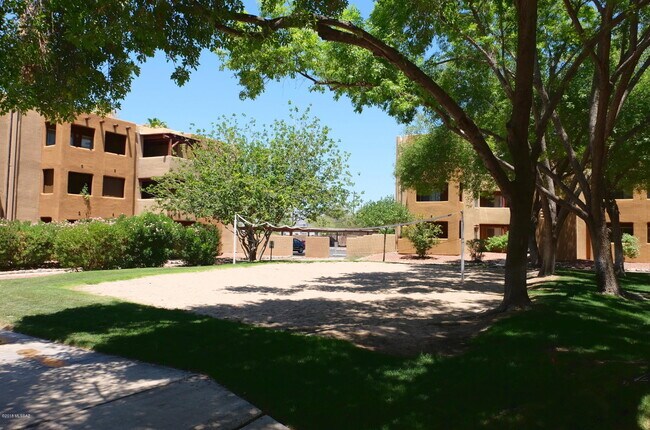 Foto del edificio - 1810 E Blacklidge Dr