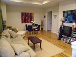 Foto del edificio - 855 W 25th St