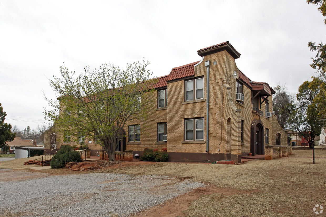 Building Photo - 36th Terrace Apartments