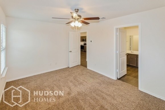Foto del edificio - NOW AVAILABLE! - 4517 Stardust Way, Forney...