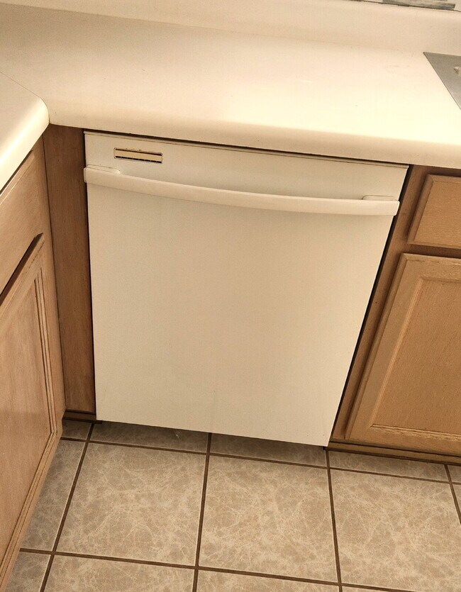 Foto del edificio - SPACIOUS NORTH PHOENIX RENTAL WITH LOFT AND RATE 3-CAR GARAGE