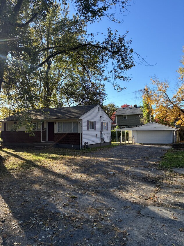 Foto principal - 116 S 45th St