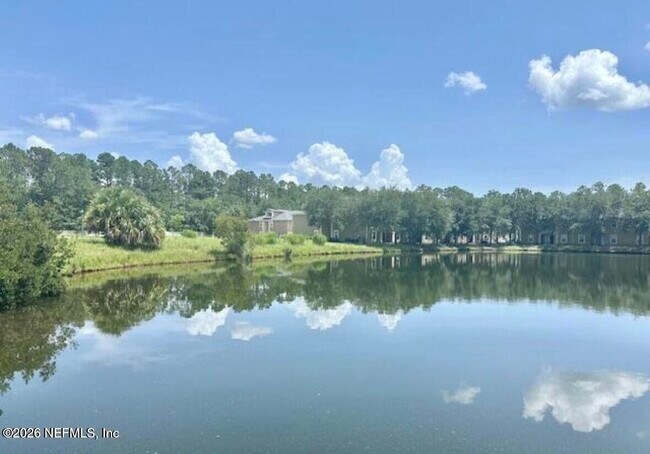 Foto del edificio - 3711 Kirkpatrick Cir