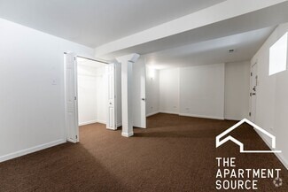 Building Photo - 2835 W Medill Ave