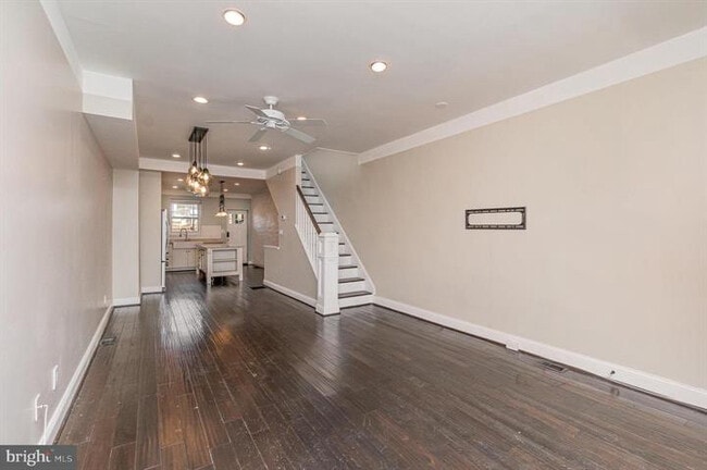 Photo - 217 S Clinton St Townhome