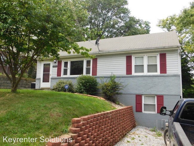 Building Photo - 4 br, 1 bath House - 1006 Perry St