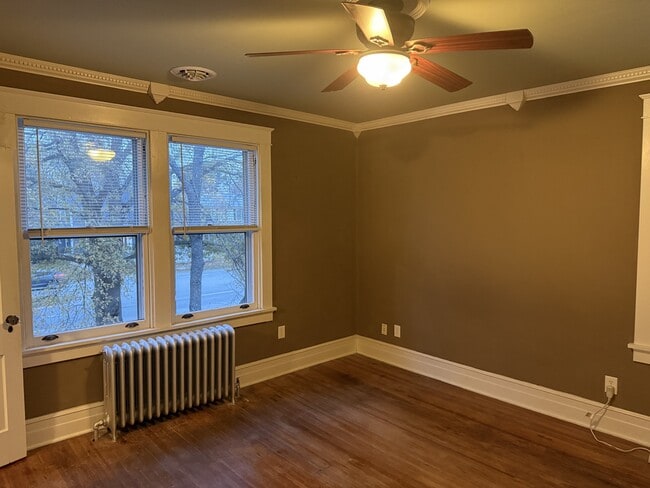 Building Photo - 1401 W Laburnum Ave