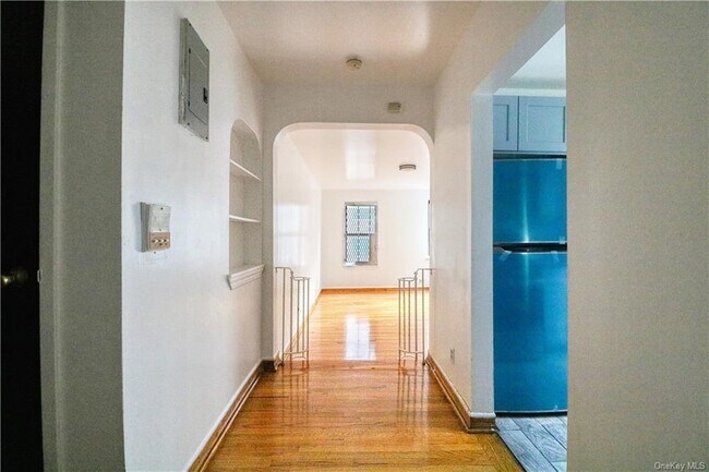 Foto del edificio - 1200 Woodycrest Ave