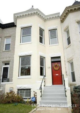 Primary Photo - 128 Adams St NW