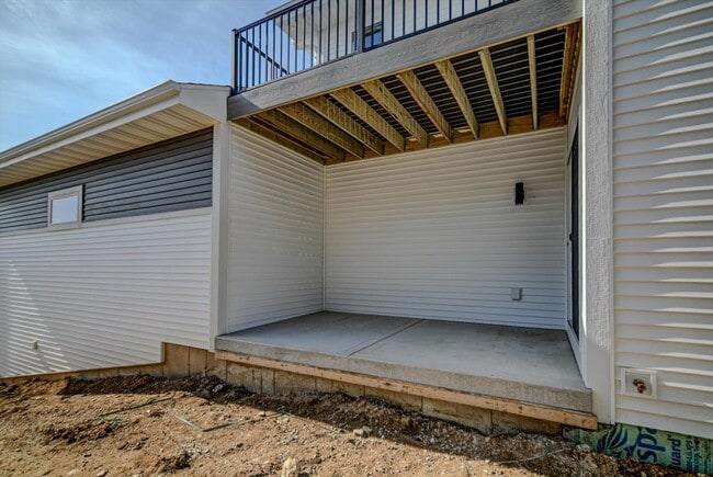 Building Photo - 4831 Suelo Rd