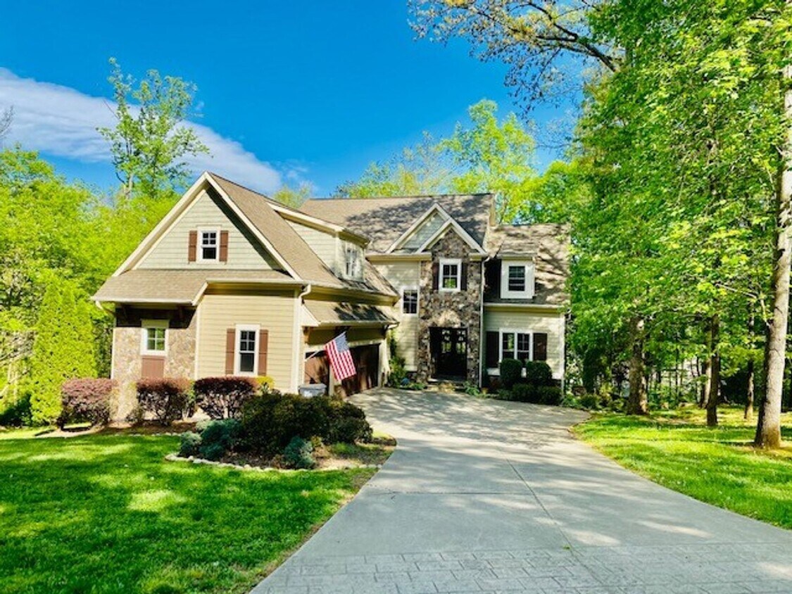 211 Pintail Run Ln, Mooresville, NC 28117 House Rental in Mooresville