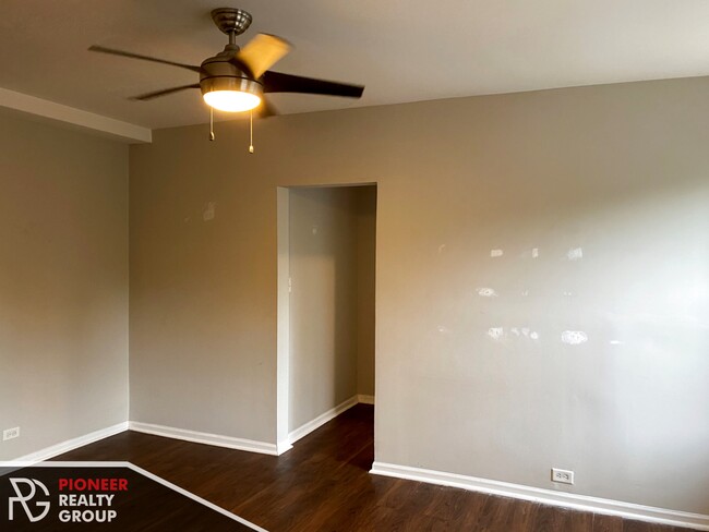 Foto del edificio - 1627 N Humboldt Blvd