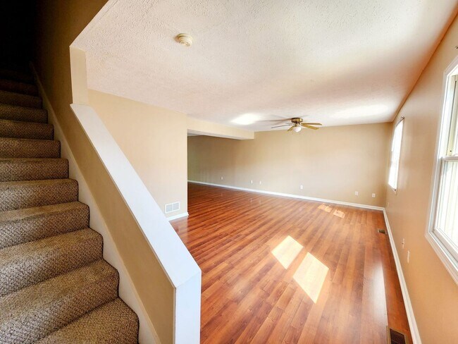 Foto del edificio - 3 Bedroom, 2.5 bath Close to WVUH/Med Cent...