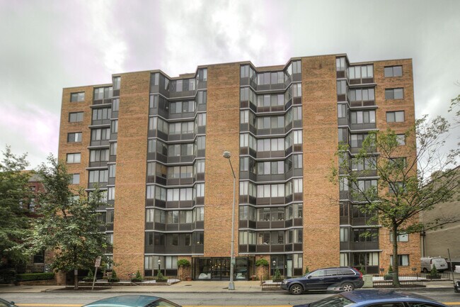 Foto del edificio - 1718 P St NW