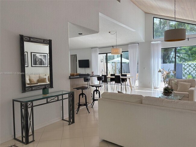 Foto del edificio - 2538 Windsor Way Ct