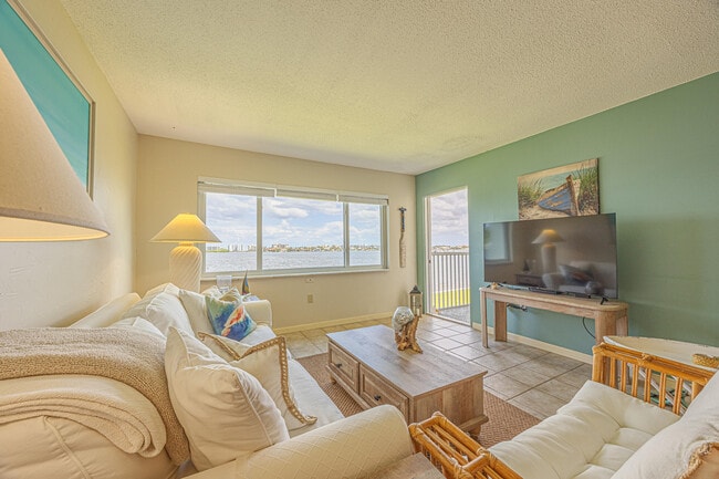 Foto del edificio - 1516 S Lakeside Dr