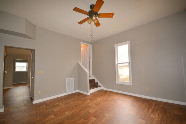 Foto del edificio - Rent this  3 bed 1.5 Bath Home available now!