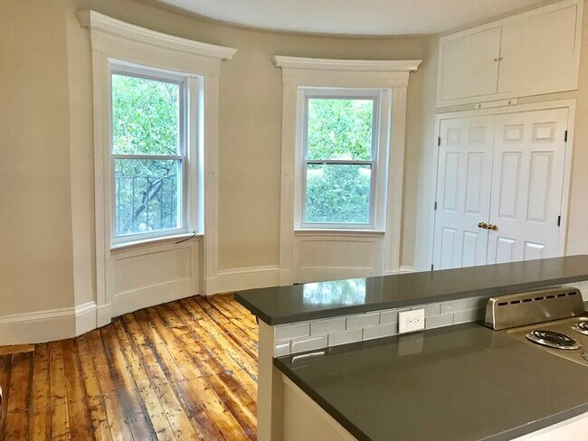 Foto del edificio - 614 Massachusetts Ave